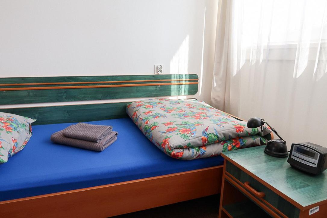 Dom Studencki Raj Hostel Wrocław Exterior foto