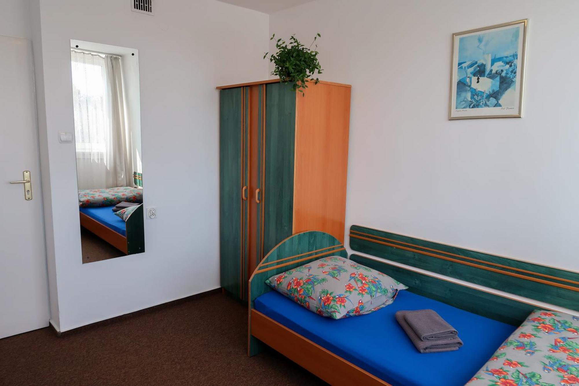 Dom Studencki Raj Hostel Wrocław Exterior foto